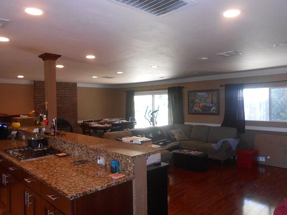 5th image of 4619 E Trenton Ct