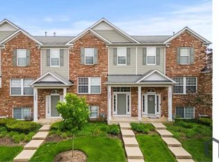 2495 Emily Ln, Elgin, IL 60124