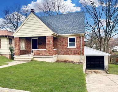 745 Woodlawn Ave, Cincinnati, OH, 45205