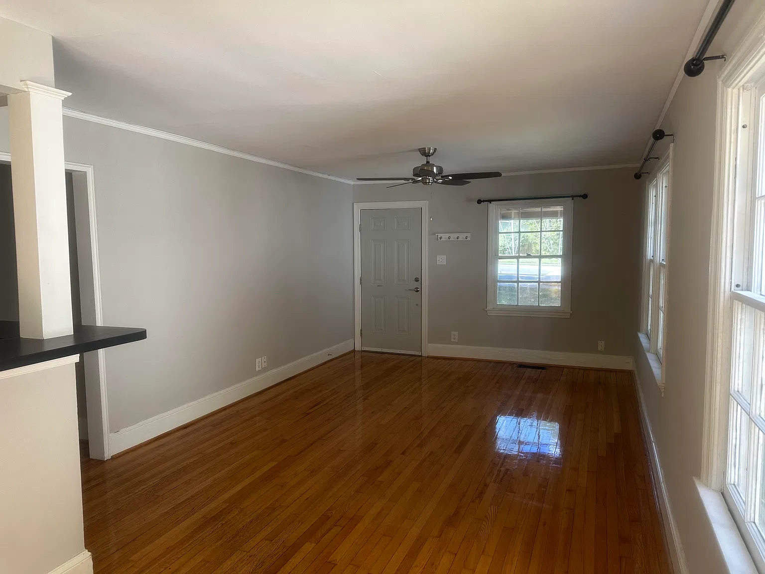3 bed, $2,100 — Photo 2