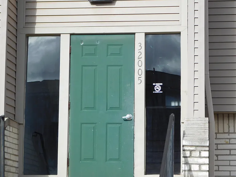 32005 W Twelve Mile Rd #206 — Photo 20