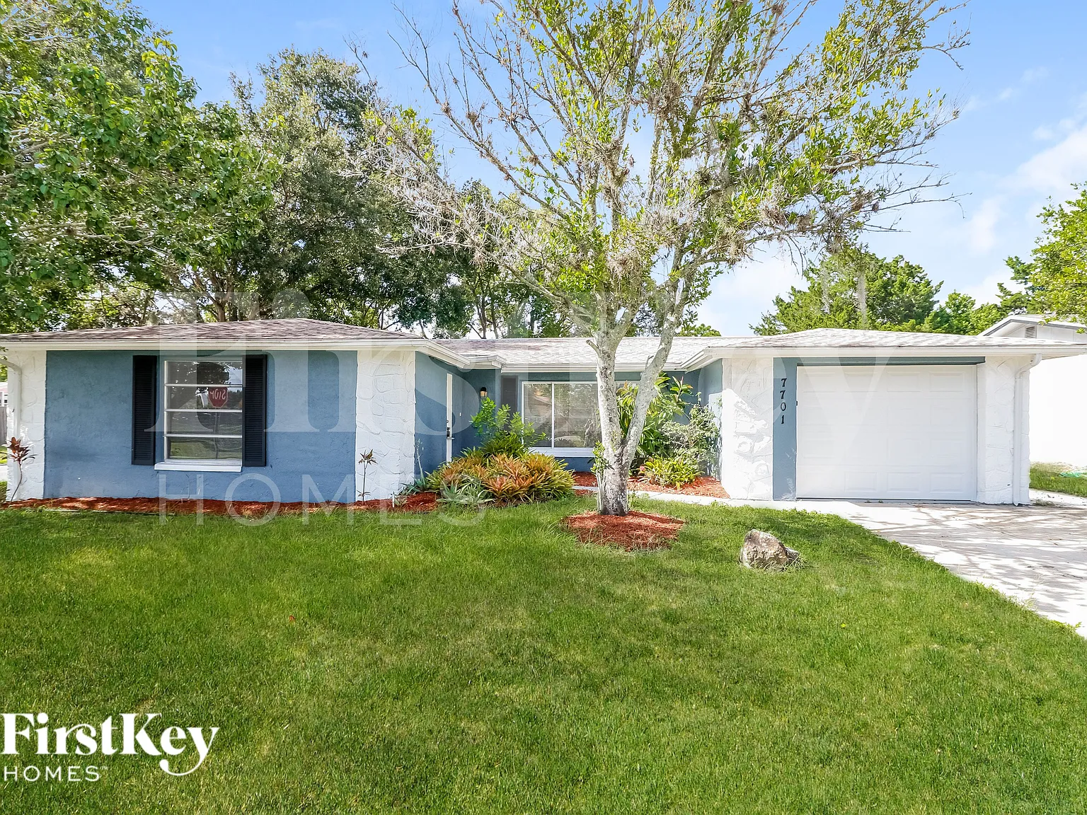 3 bed, 2.0 bath, 1521 sqft, $1,545 — Photo 1