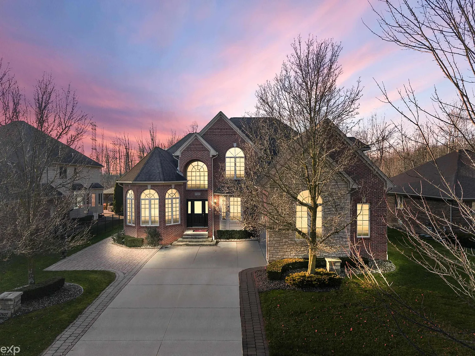 57627 Ridgewood Dr photo 1