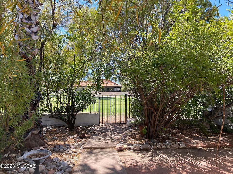 2nd image of 6816 E Calle De Oro