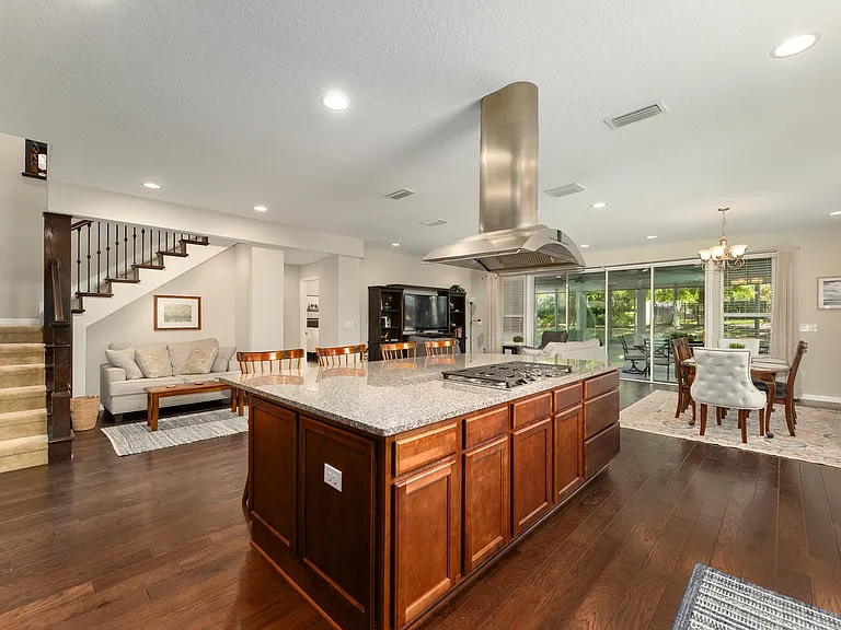 3441 NW 56th Ave — Photo 11