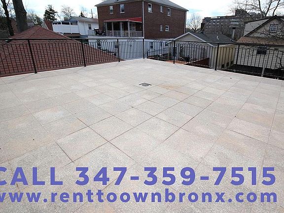 5th image of 3807 Merritt Ave