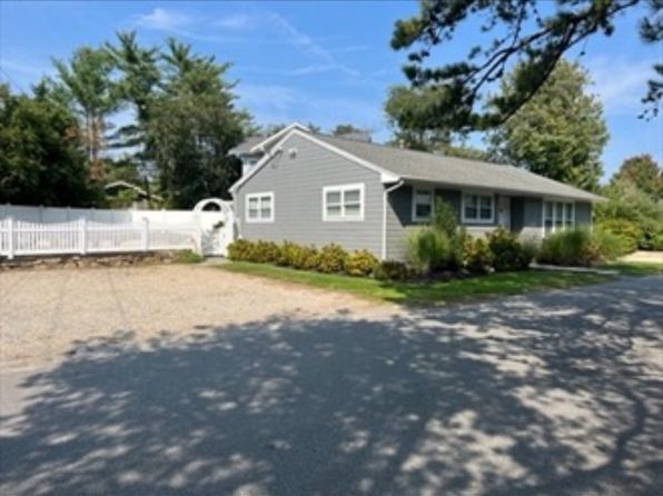2 Bungalow Rd