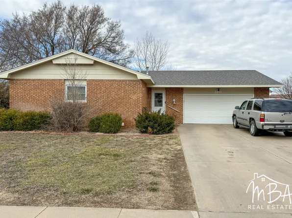 2811 N Belmont Pl, Garden City, KS 67846