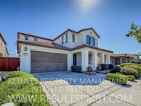 3rd image of 1573 Osborn Dr
