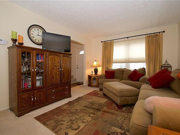4th image of 6796 Kirkwood Dr Unit 5