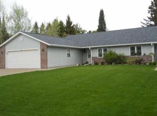 2862 River Dr, Plover, WI 54467
