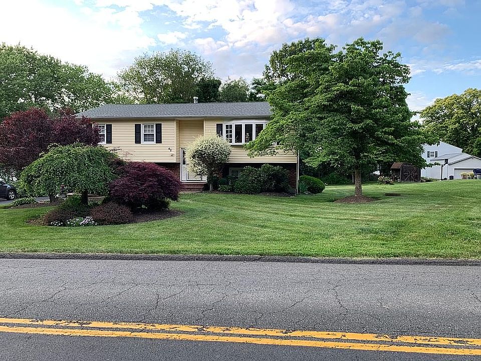 1st image of 42 Kings Hwy