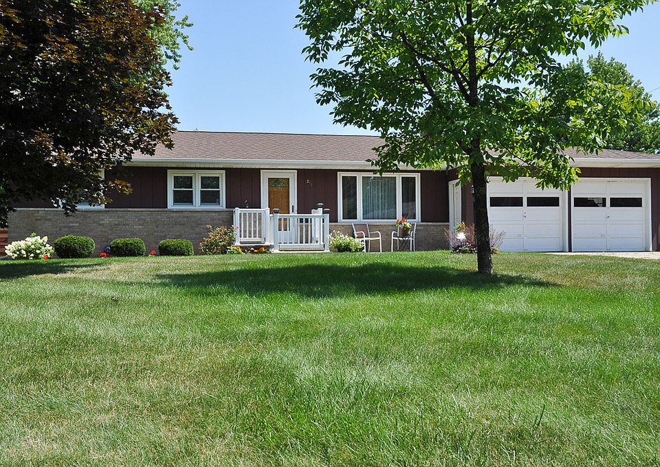 1st image of 2750 Wellesley Dr