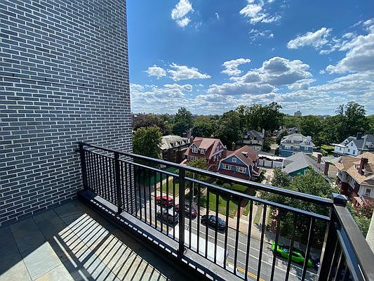 5th image of 991 Ocean Ave APT 7B