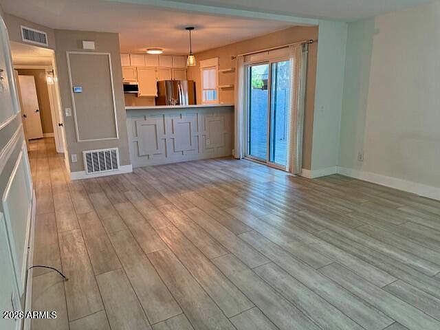 1st image of 623 W GUADALUPE Road #148