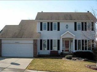 16911 L Cir, Omaha, NE 68135