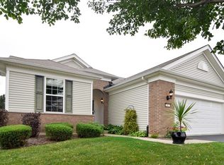 2877 Cascade Falls Cir, Elgin, IL 60124