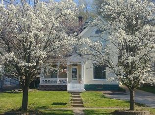 1121 Avenue C, Fort Madison, IA 52627