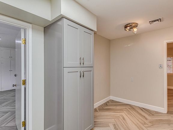 3rd image of 4708 N 82nd St
