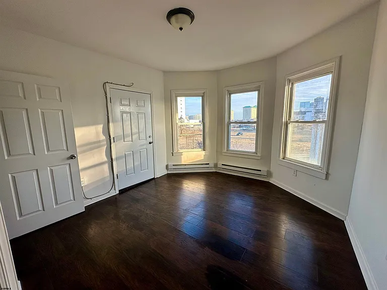 37 N Massachusetts Ave #3 — Photo 7