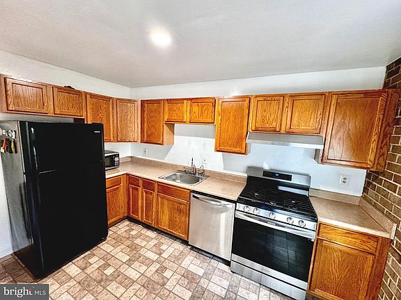 2nd image of 19417 Brassie Pl APT 103