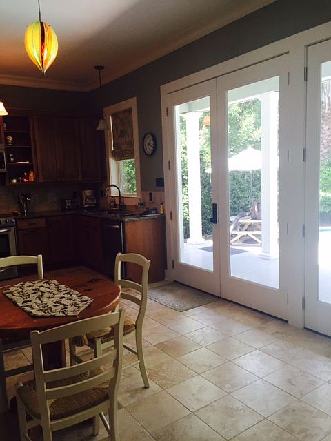 breakfast area