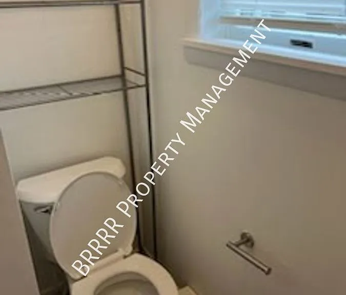 639 Church St #1 — Photo 9