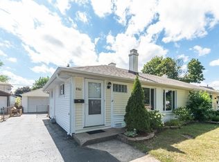4561 W 88th St, Hometown, IL