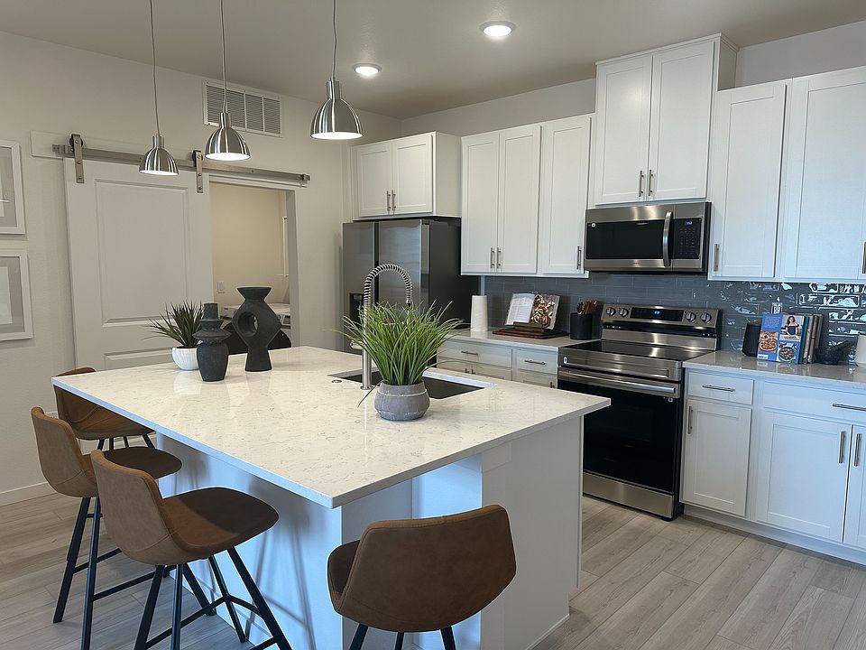 2X2 Kitchen