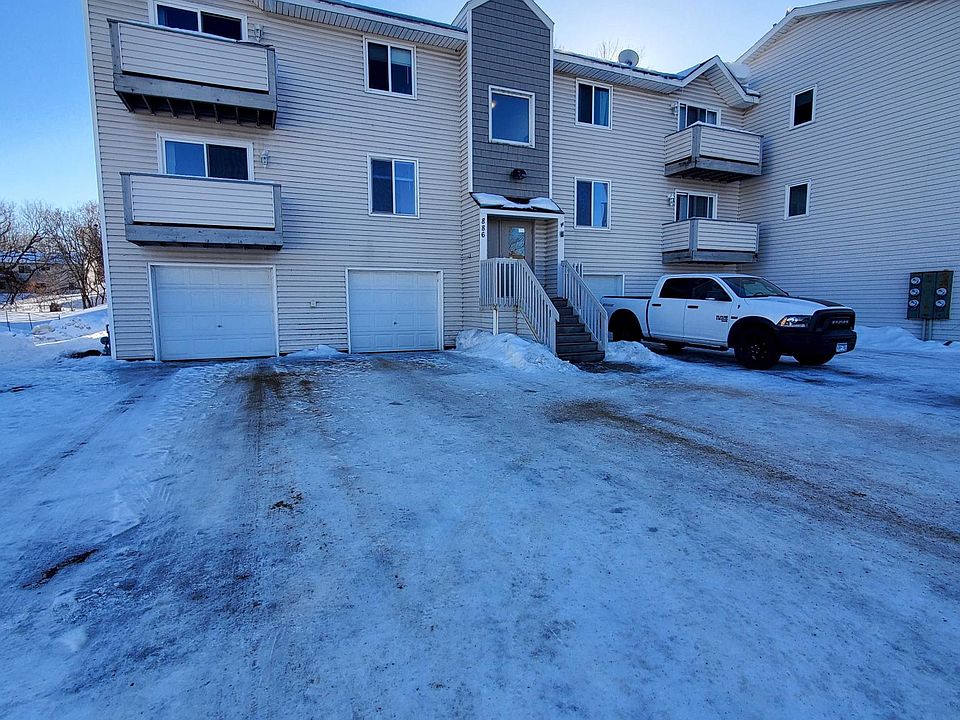 1st image of 884 Wescott Sq #104