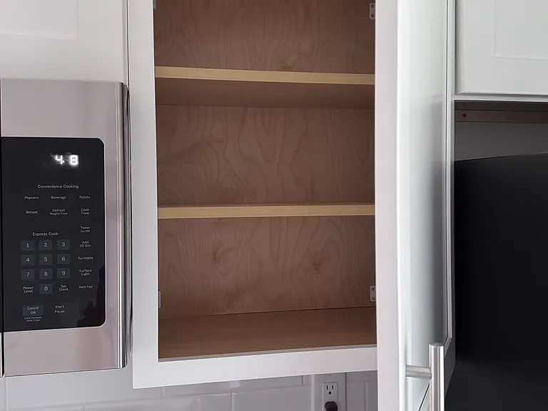 Brand new kitchen cabinets!