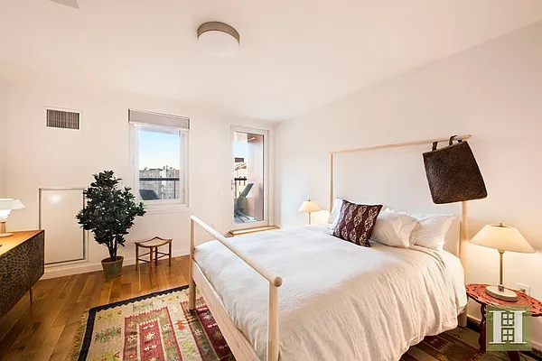 Sold by Halstead Real Estate | media 31