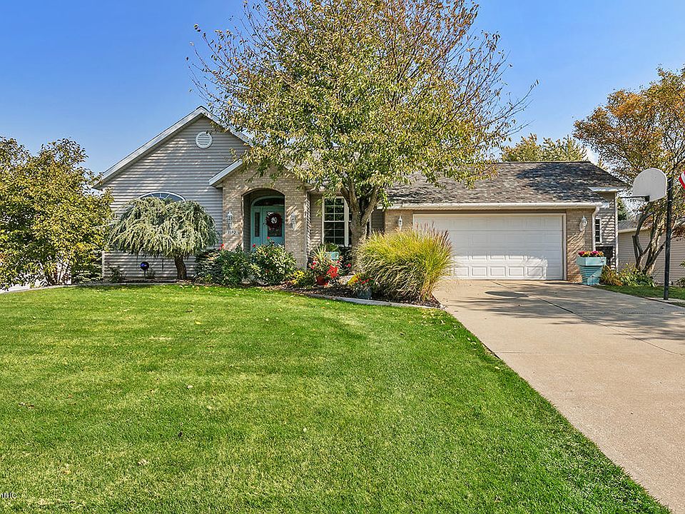 1st image of 3130 Crestbrooke Dr
