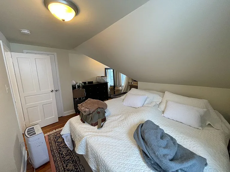 852 Martin Ave — Photo 29