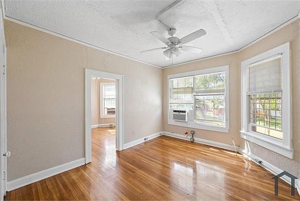 1st image of 323 N Westland Ave #10
