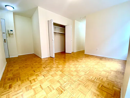 Rented by City & Suburban | media 4