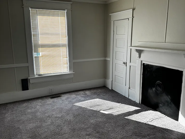 820 Paul St — Photo 9