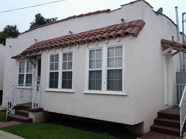 1st image of 1431 W 60th St