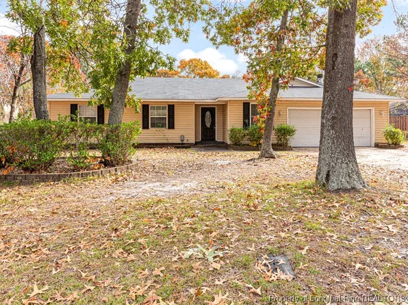 6897 Sandridge Dr, Fayetteville, NC 28314