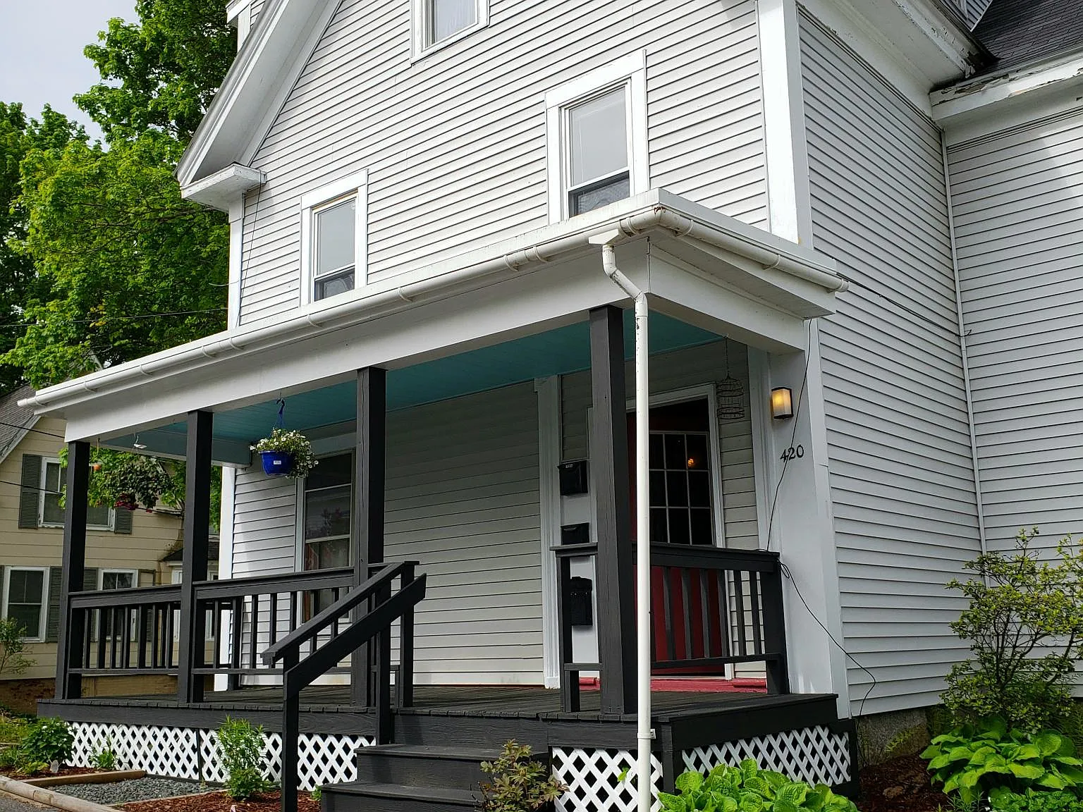 420 Middle St — Photo 1