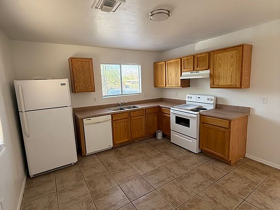 2nd image of 820 W Calle Retama Unit 1