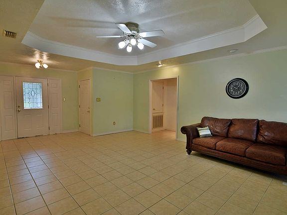 5th image of 11 Dennis St