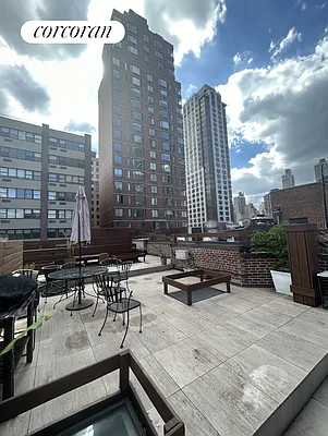 Rented by Corcoran | media 12