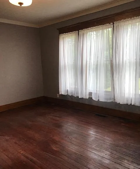 280 W William St — Photo 13