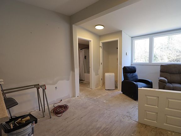 4th image of 200 Laurel And Hardy Lake Rd #164