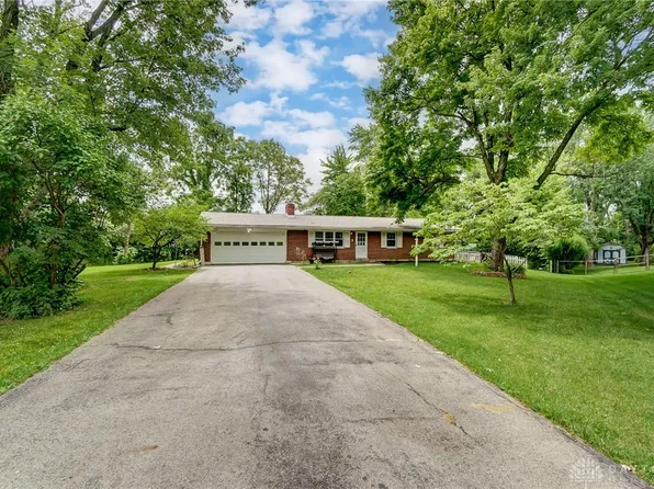 3393 Knollwood Dr, Dayton, OH 45432