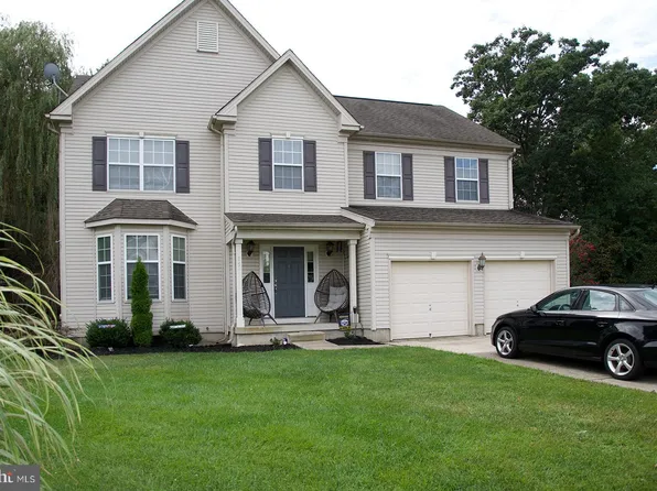 15 Conifer Way, Sicklerville, NJ 08081