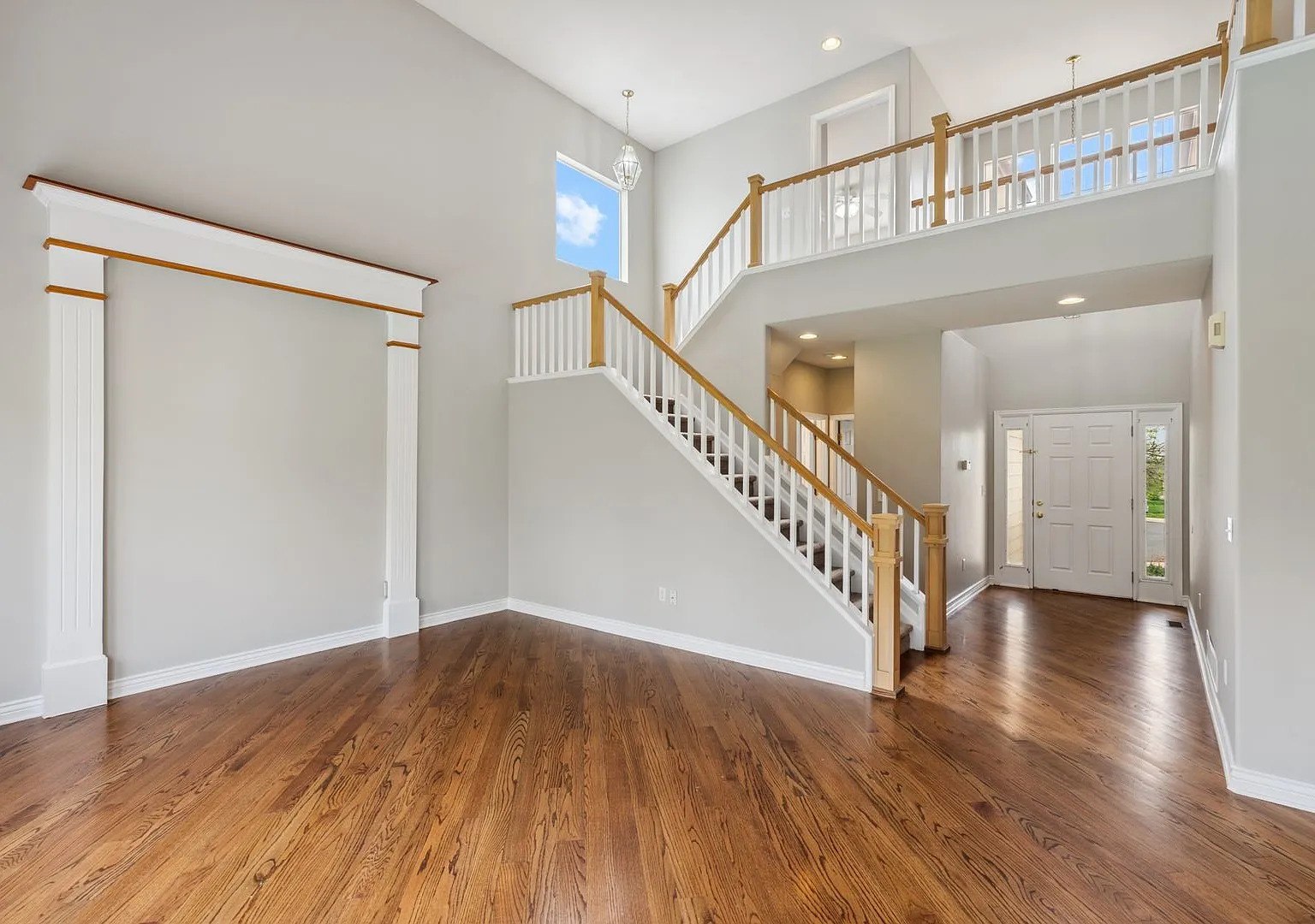 Fantastic 4 Bed with Office in The Farm — Photo 4