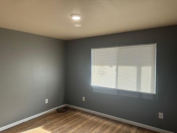4th image of 347 S 17th St #343