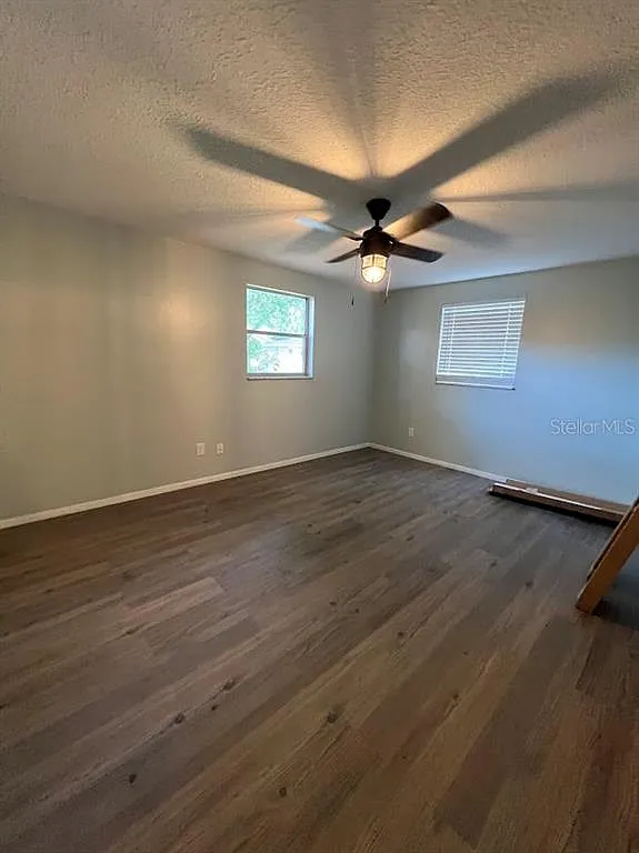 2 bed, 1.0 bath, 1140 sqft, $1,875 — Photo 2